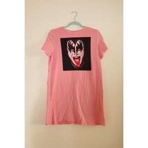 Kiss T-shirt Dress